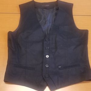 Black button up vest for men